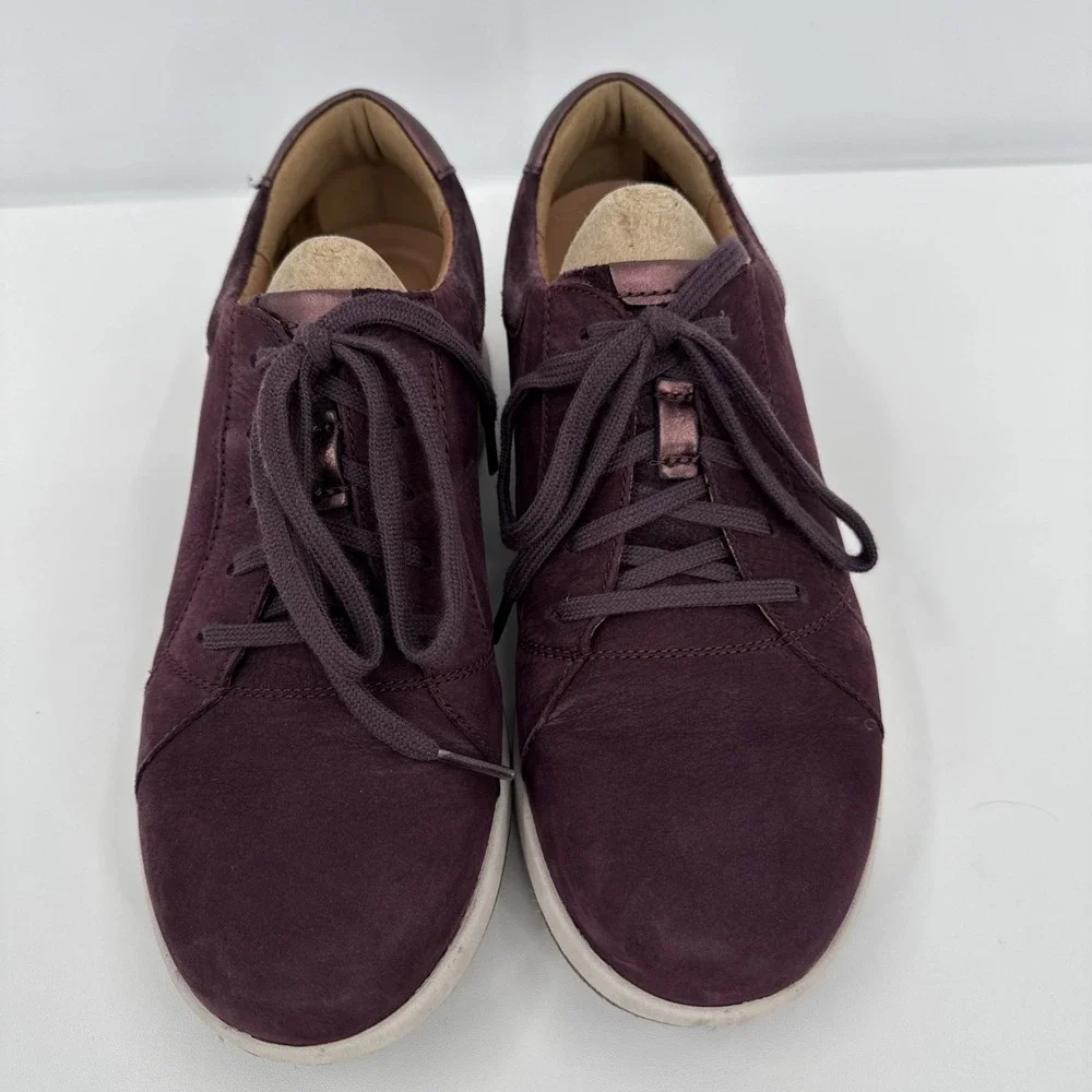 Clarks Sneakers Womens 9 M Un Adorn Shoes Purple Leather Lace Up Comfort Walking